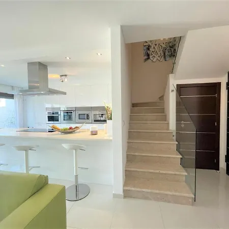 דירה Sylena's Oceanview *