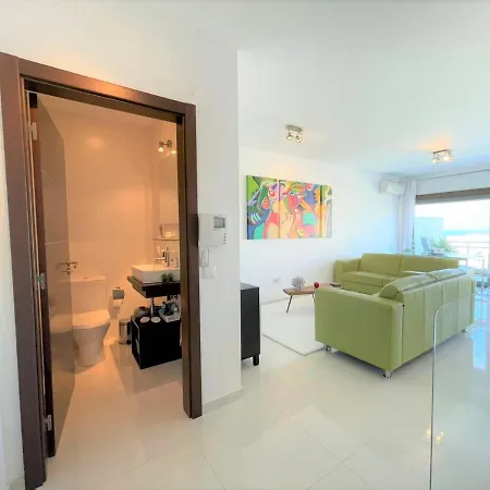 Sylena's Oceanview